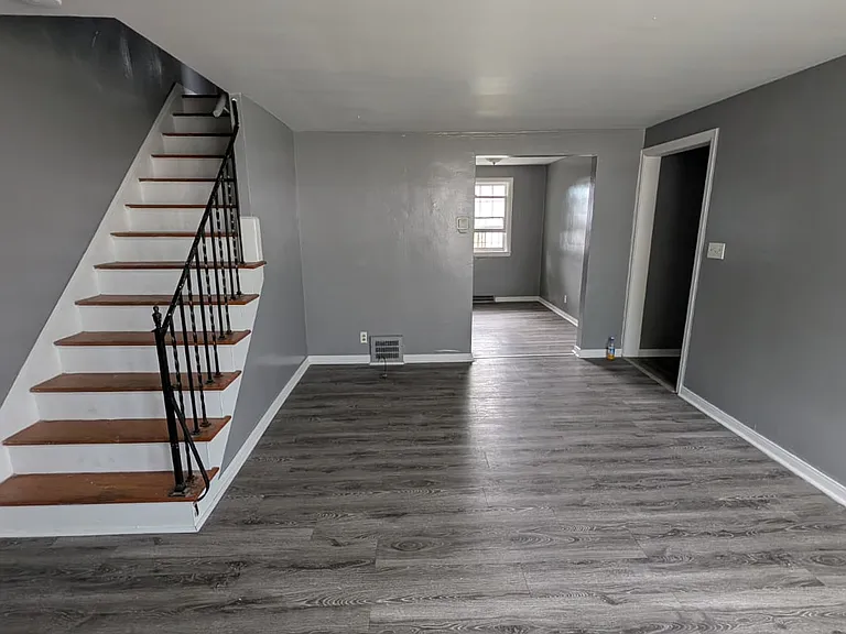 297 Millicent Ave — Photo 1