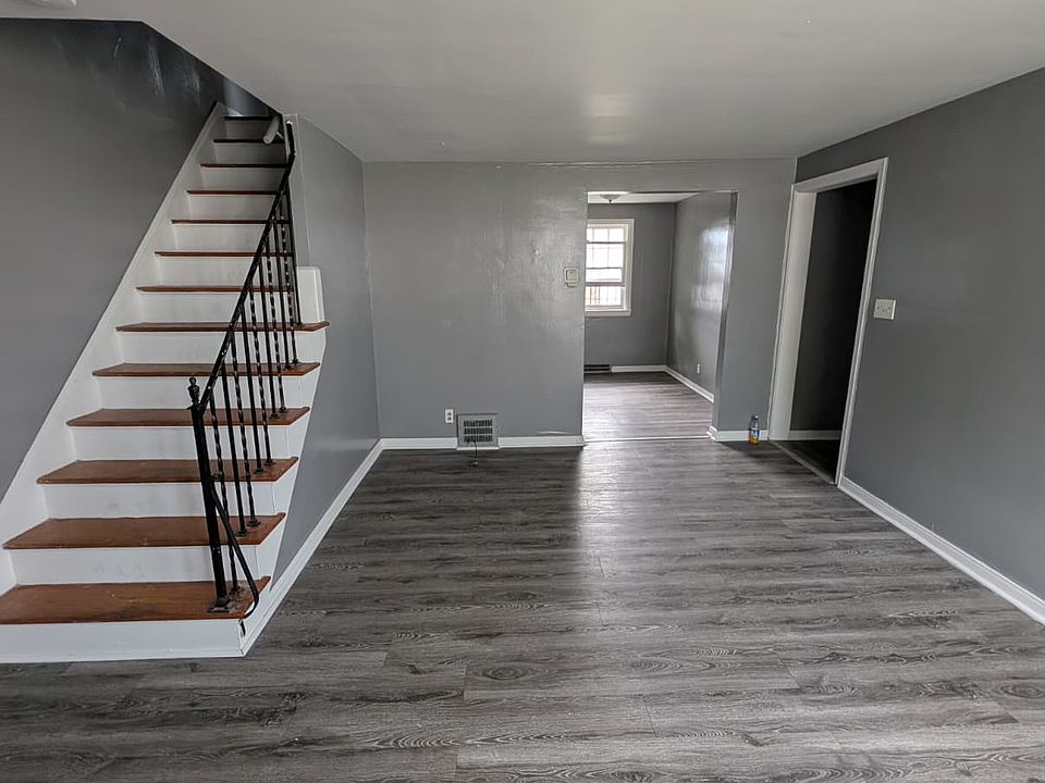 1st image of 297 Millicent Ave