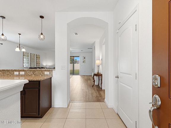 3rd image of 3262 HIDDEN MEADOWS Court