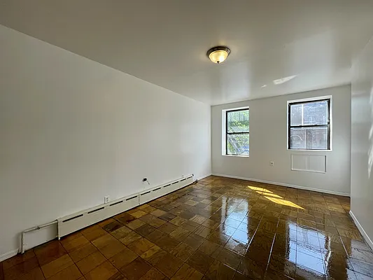 Rented by Mauro Bros Real Estate Services LLC | media 28