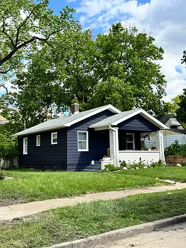 2409 Highland Pl Photo 1