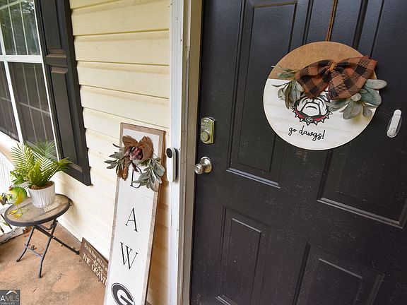 5th image of 144 Pebble Creek Dr