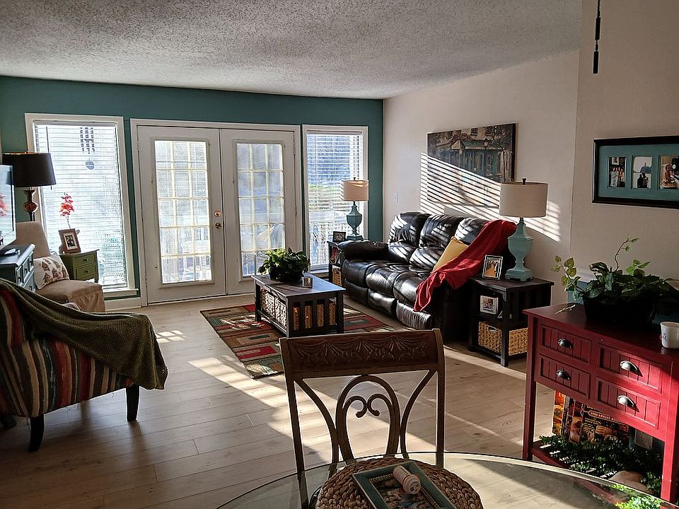 1st image of 21 Vaughns Gap Rd