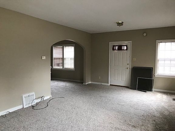 2nd image of 1405 Lodge Ave