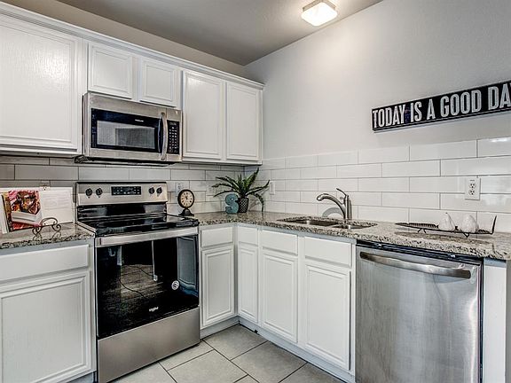 5th image of 1502 Yellowbird Ct
