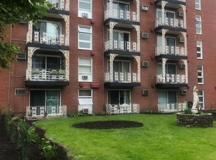 6490 N Northwest Hwy APT 3B, Chicago, IL
