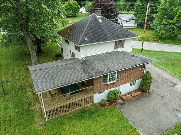5th image of 623 Morton Ave