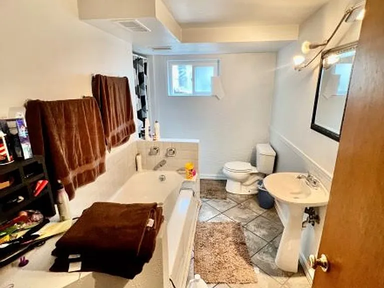 2021 Snyder Ave — Photo 8