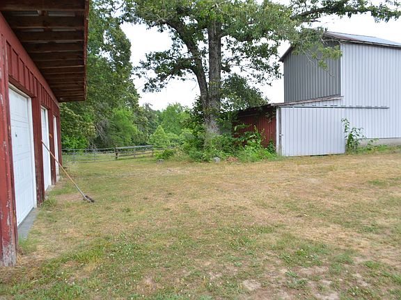3-Stall Shed, Tobacco Barn