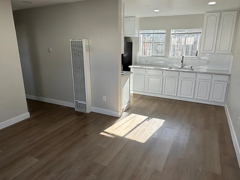 538 Douglas Ave #BACK — Photo 7