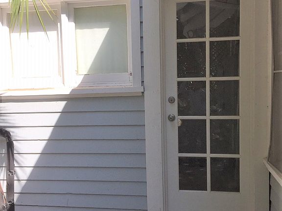 4th image of 345 Mount Washington Dr