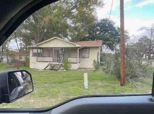 312 Sandy Ridge Dr, Livingston, TX 77351