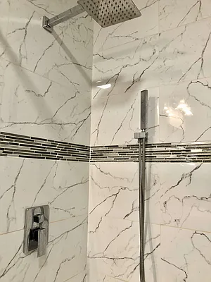 Rented by Halvatzis Realty | media 19