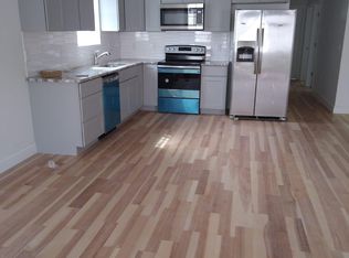 18 Julian St #1, Providence, RI 02909