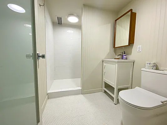 Sold by Sidewalk Realty LLC | media 18