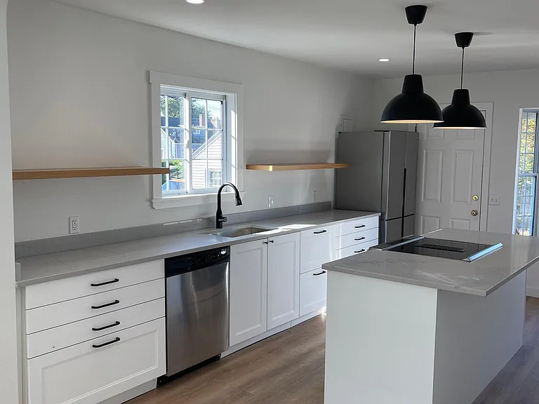 1206 N Anderson St — Photo 3