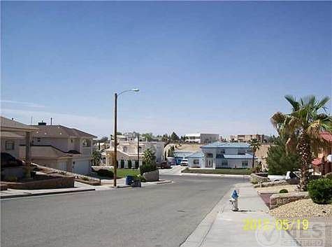 3rd image of 1332 Cora Bell Pl