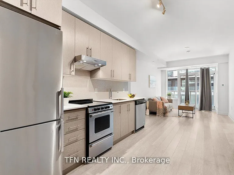 212 King William St #513 — Photo 6