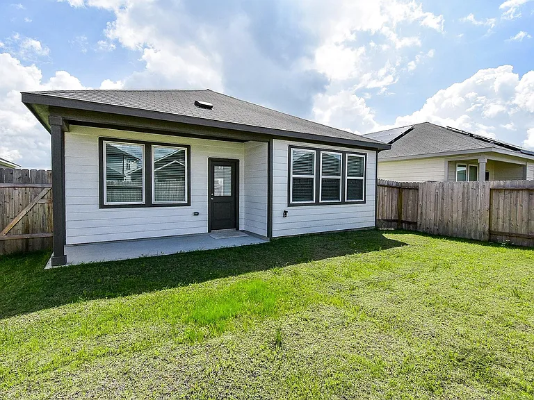 21835 Red Lantana Trl — Photo 20