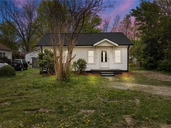 1509 Melody Ln, Burlington, NC 27215