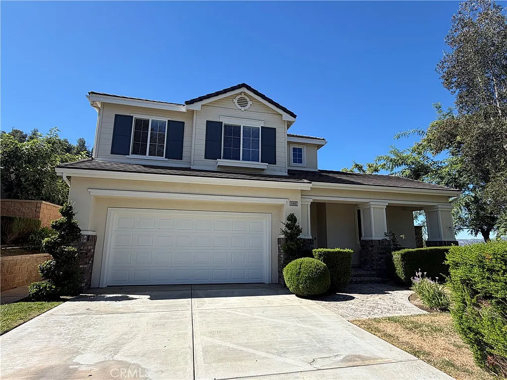 5 bed, 3650 sqft, $6,500 — Photo 2
