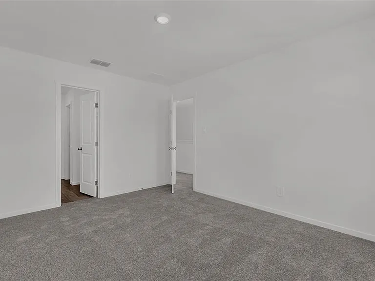 2424 Bevel Ln — Photo 18