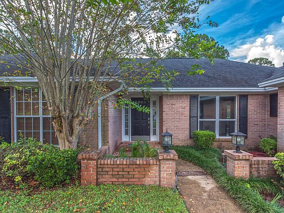 124 Baywind Dr Exterior-3