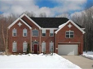 2433 Kenwyn Blvd, Avon, OH 44011