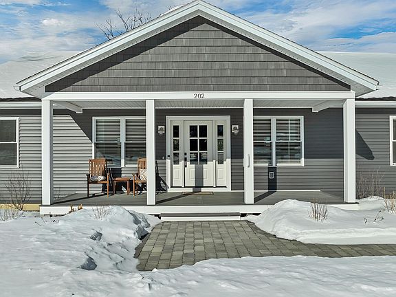 3rd image of 202 Wild Acres Road