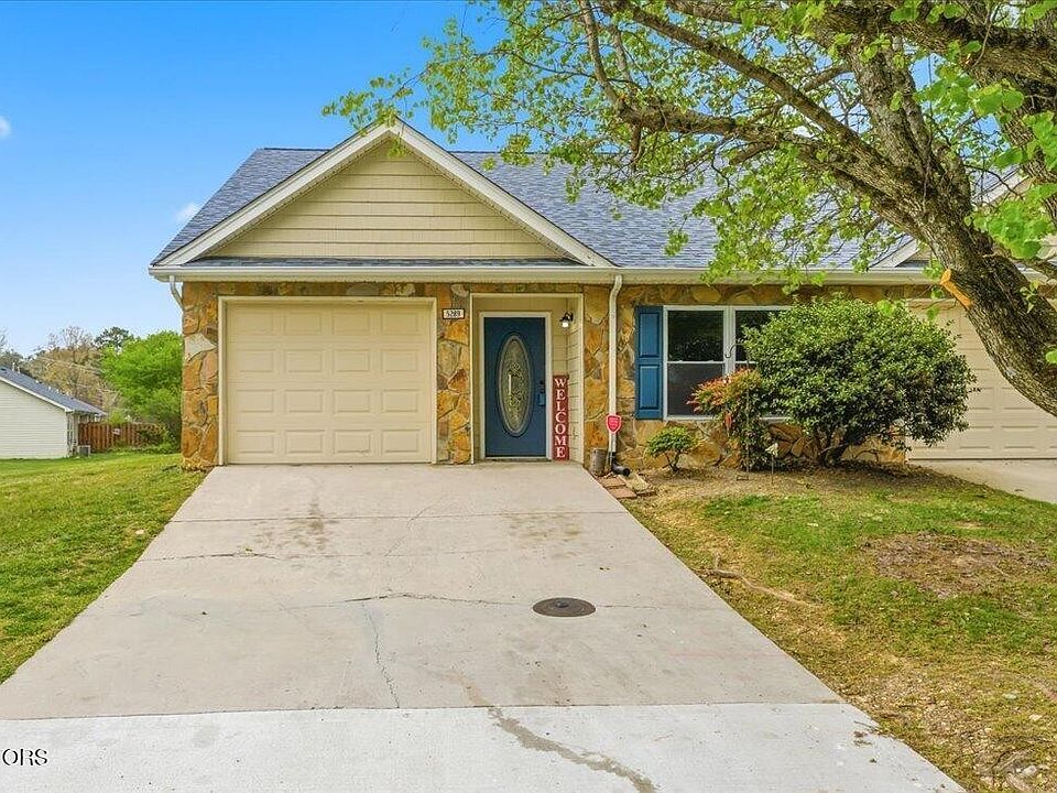 1st image of 5289 Avery Woods Ln