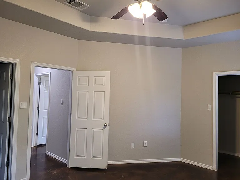 1112 Stanley Way — Photo 6