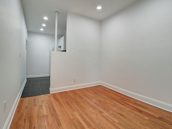 5th image of 507 E 83rd St APT 3C