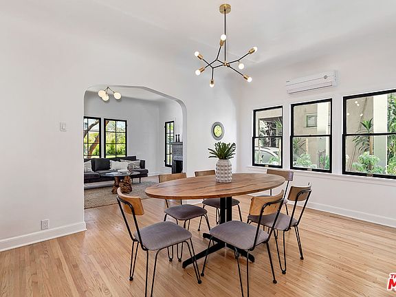 4th image of 502 N Bronson Ave #1/2