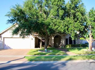 1013 King Ln, Laredo, TX 78045