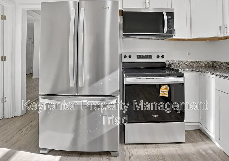 2405 Freeman Mill Rd — Photo 20