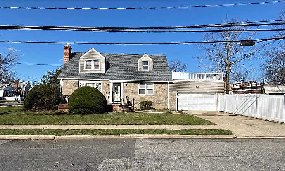 2nd image of 108 Oliver Ave