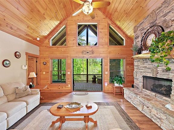 2nd image of 1172 Settlers Ridge Rd
