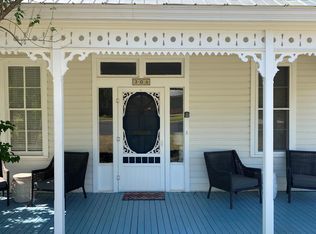 301 W Travis St, Fredericksburg, TX 78624