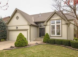 11357 W 114th St, Overland Park, KS 66210