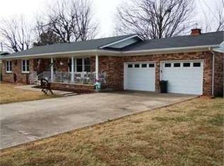 600 N Arch Ave, Green Forest, AR 72638