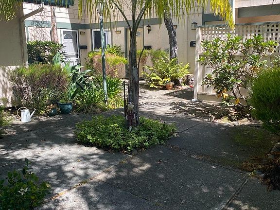 3rd image of 1210 Terra Nova Blvd