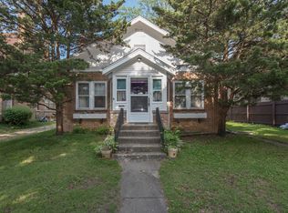 1327 N Ash St, Waukegan, IL