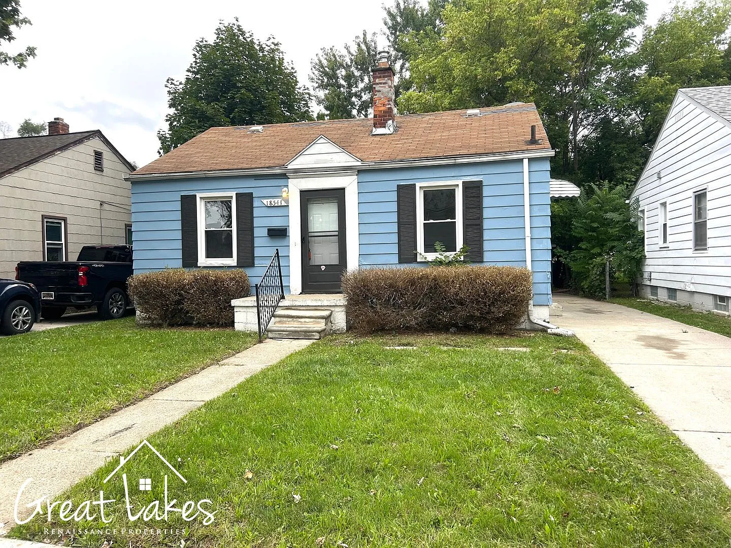 Beautiful 2 Bedroom 1 Bathroom now available for rent — Photo 1