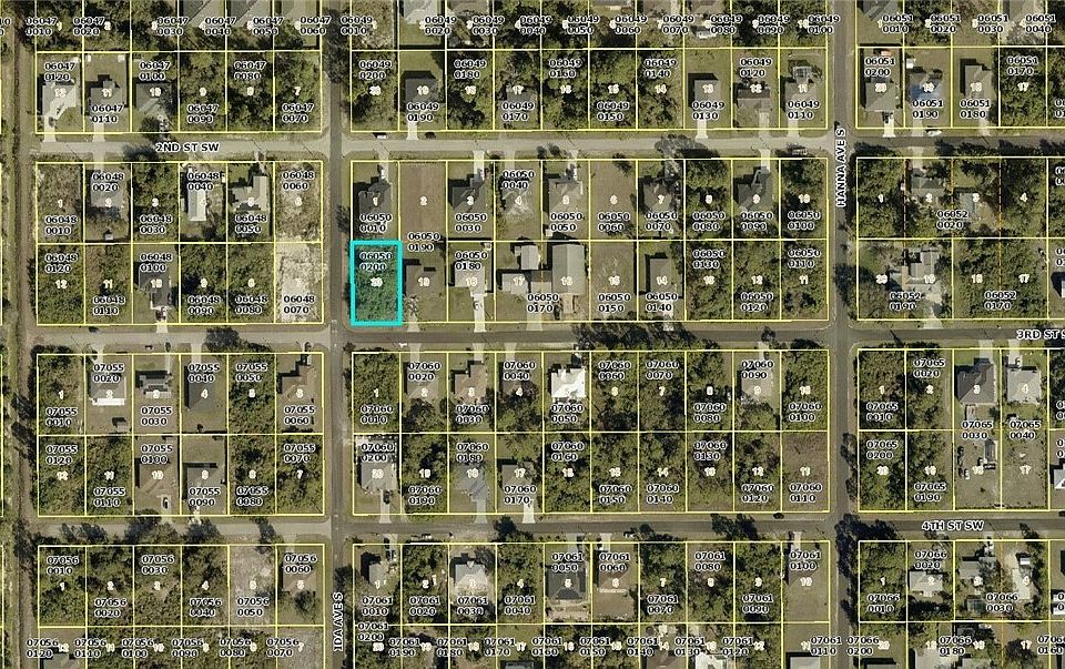 2nd image of 2818 3rd St SW
