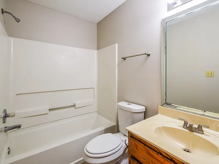 7341 Lee Ann Dr — Photo 15