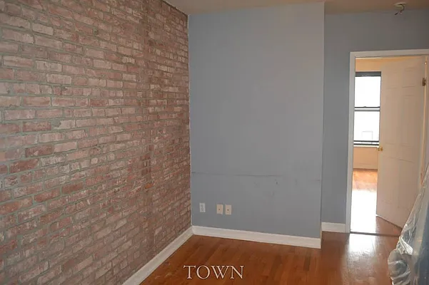 Rented by Town Residential | media 28