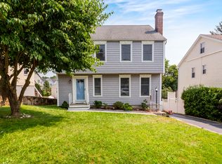 216 Woodrow Ave, Southport, CT 06890