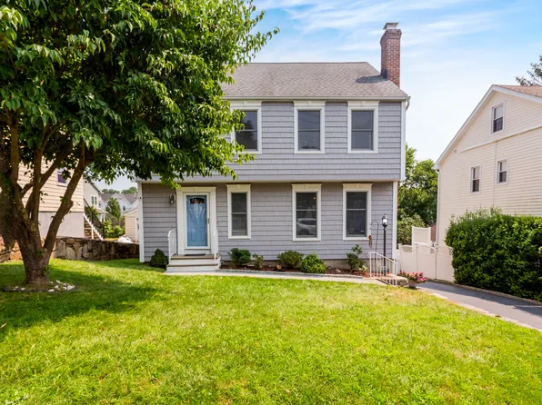 216 Woodrow Avenue, Fairfield, CT 06890