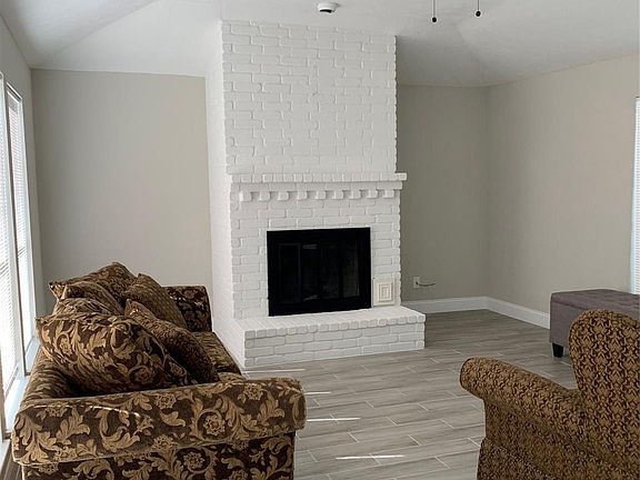 5th image of 15303 Paseo Del Rey Dr