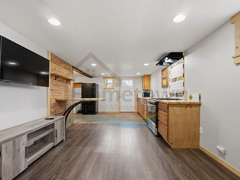 801 E Harrison Ave — Photo 14